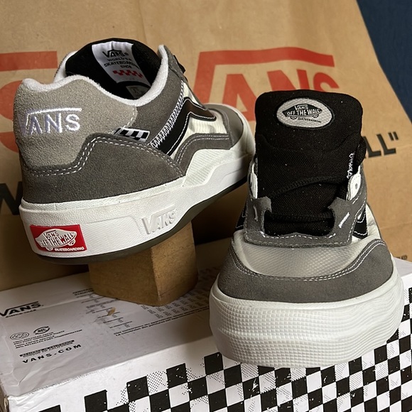 Vans Berle Grey/Black/White WMNS - Picture 10 of 16